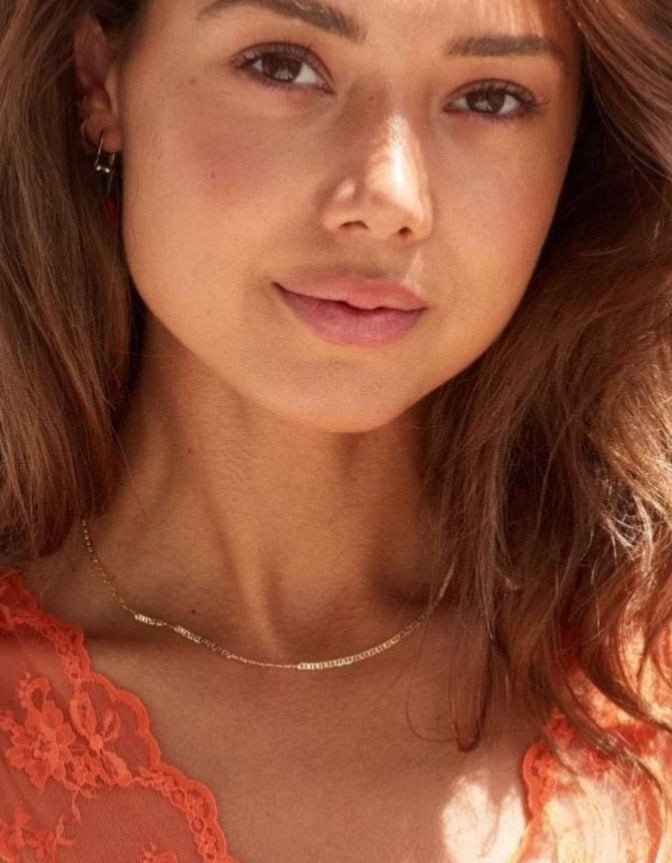 Model wearing 18k gold fill Summer chain