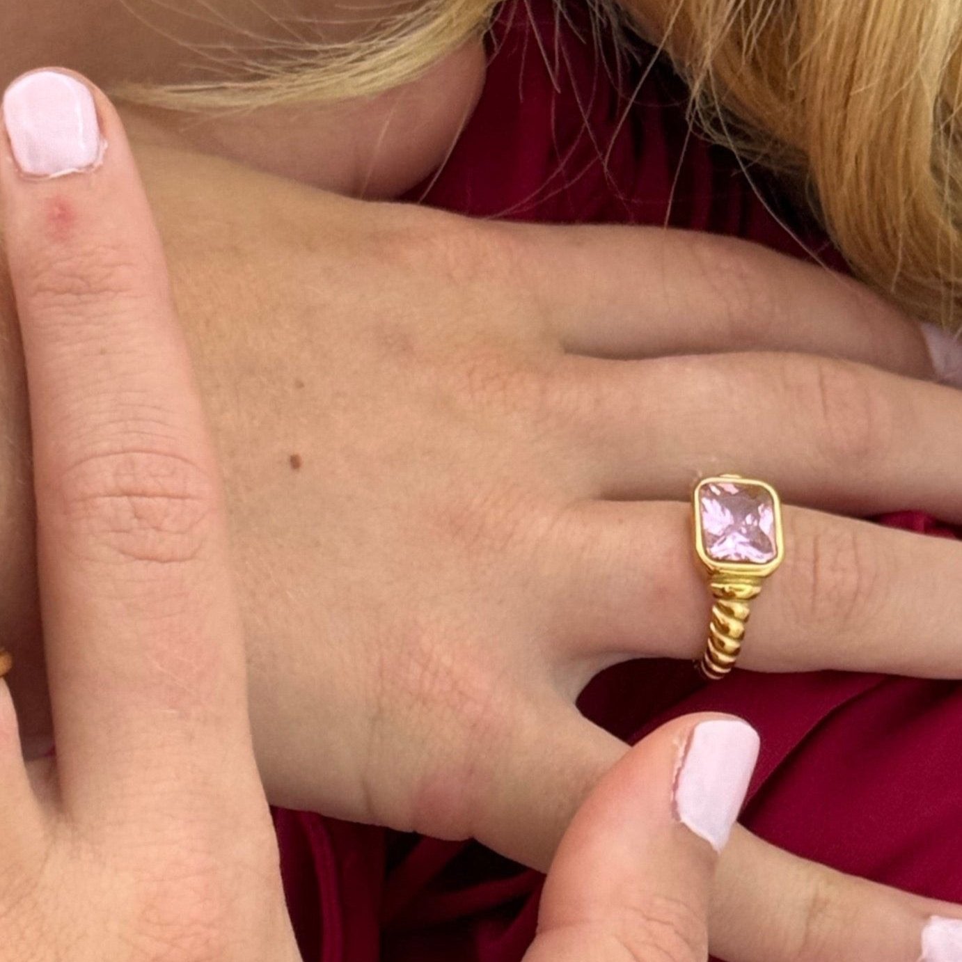 The Strawberry Ring in pink 