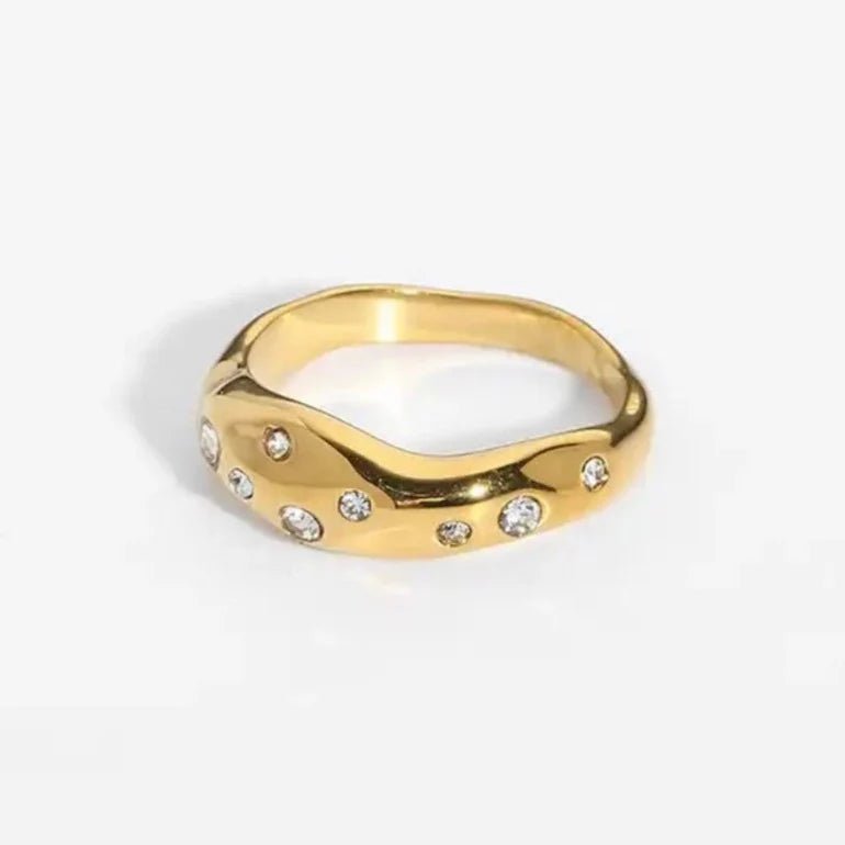 Clear gemstone wavy band ring in 14k gold fill